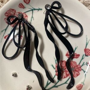 Vintage Enamel Black Ribbon Earrings